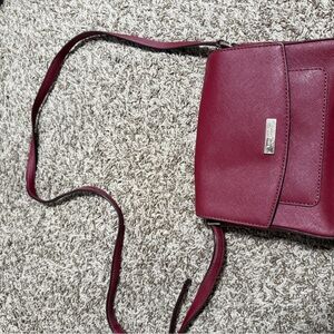 Elegant Burgundy Crossbody Bag
